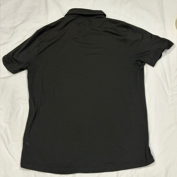 Lululemon Evolution Short-Sleeve Polo Shirt - Medium - Picture 3 of 4